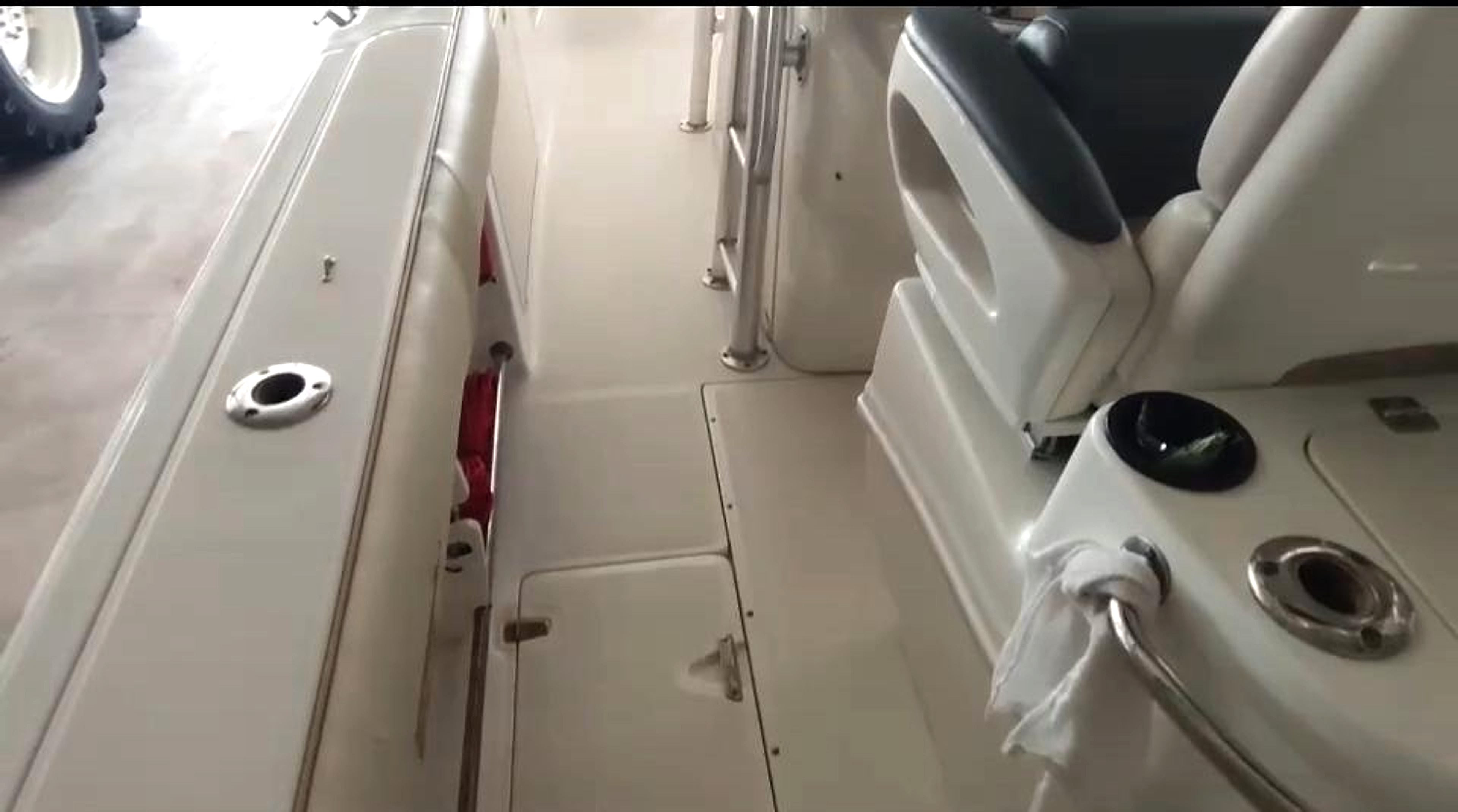 2004 Boston Whaler 320 Outrage à vendre (photo 3)