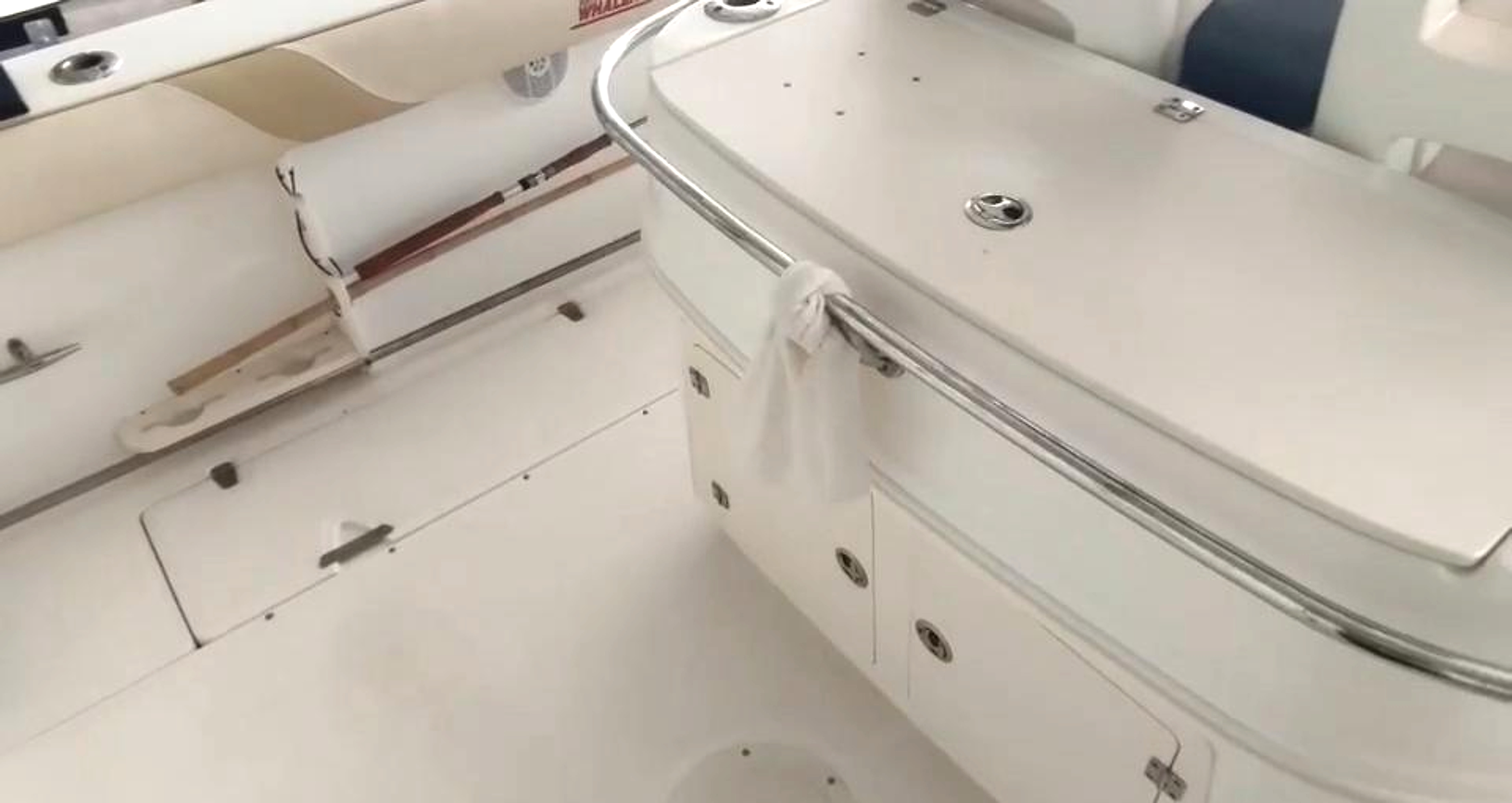 2004 Boston Whaler 320 Outrage à vendre (photo 16)