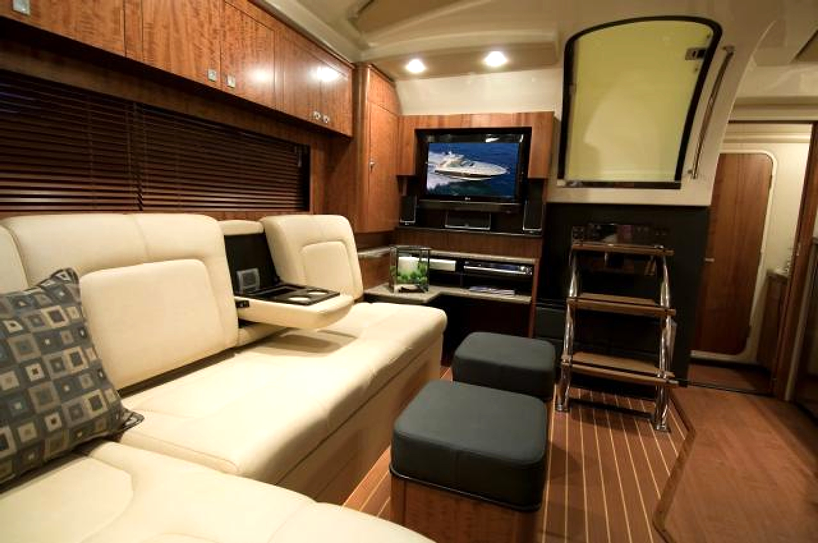 2012 Monterey 415 for sale (photo 7)
