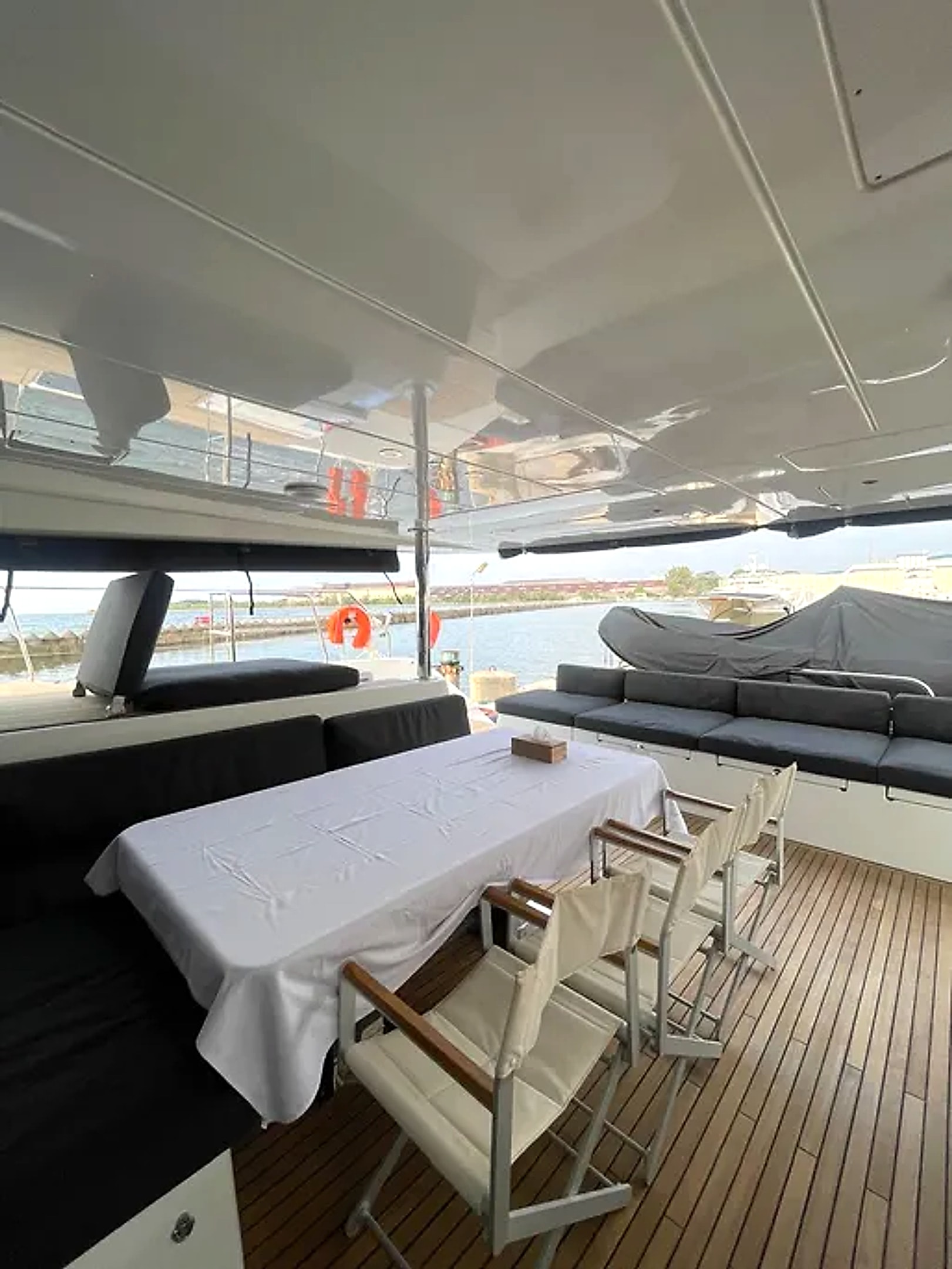 2017 Lagoon 630 My in vendita (photo 10)
