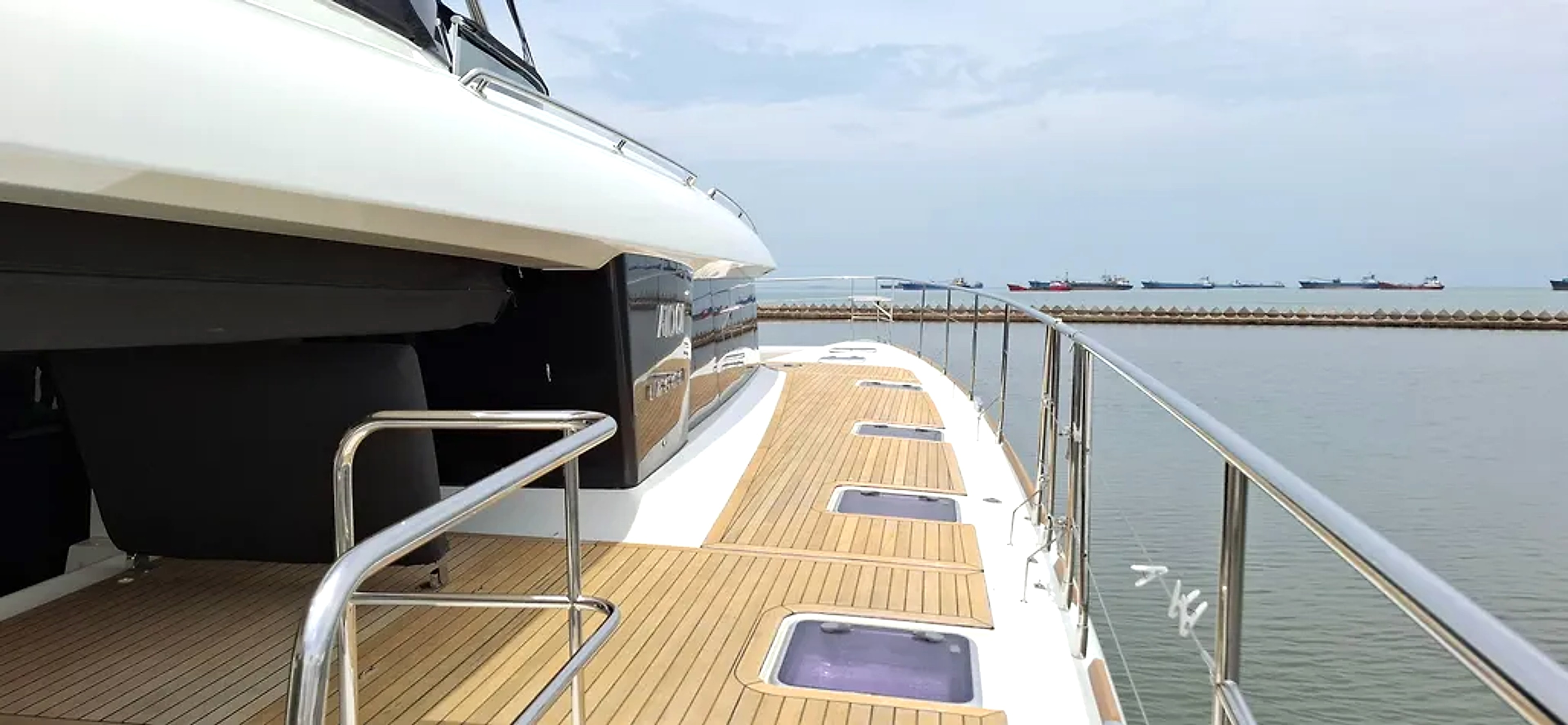 2017 Lagoon 630 My in vendita (photo 18)