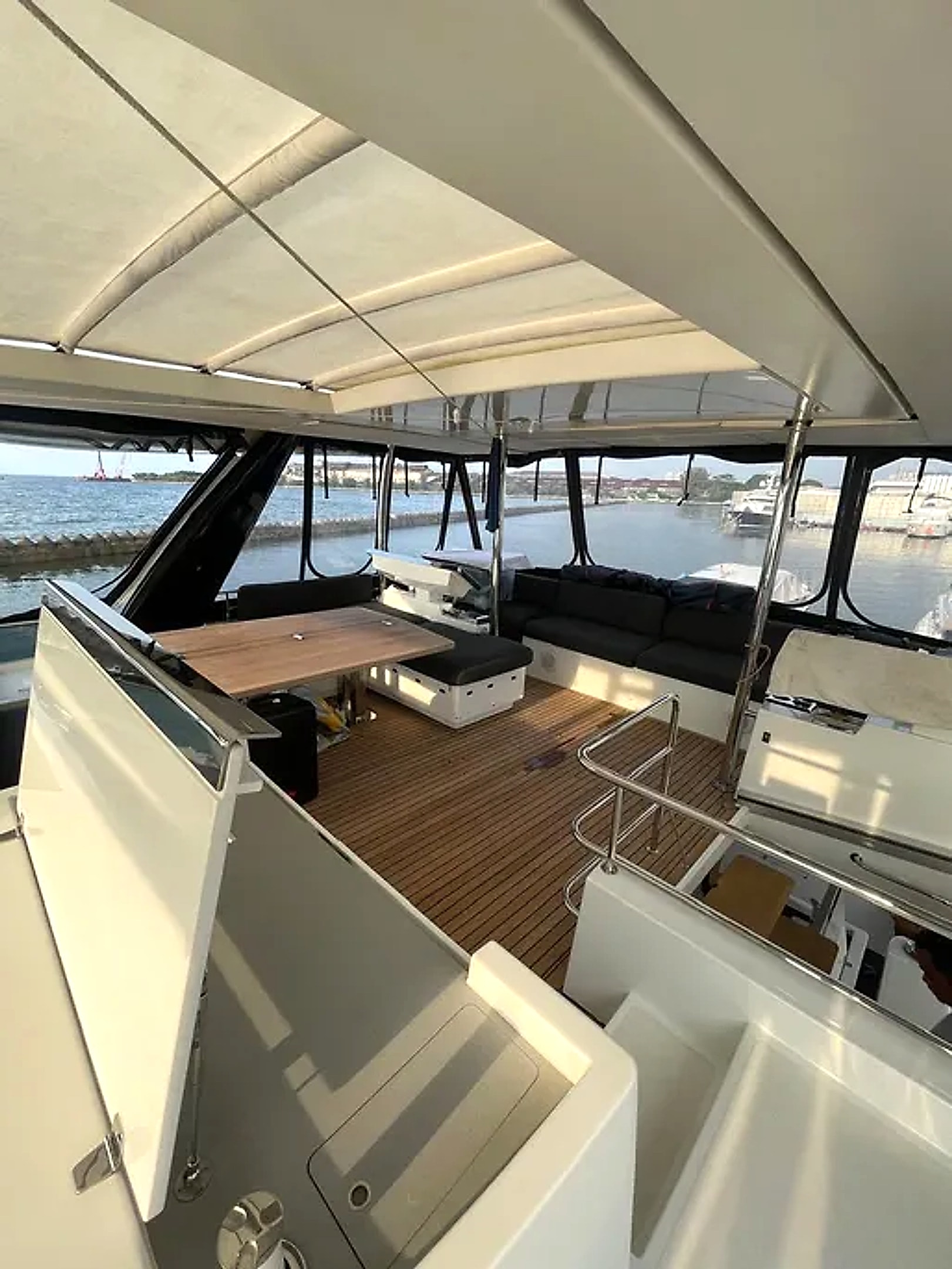 2017 Lagoon 630 My in vendita (photo 23)