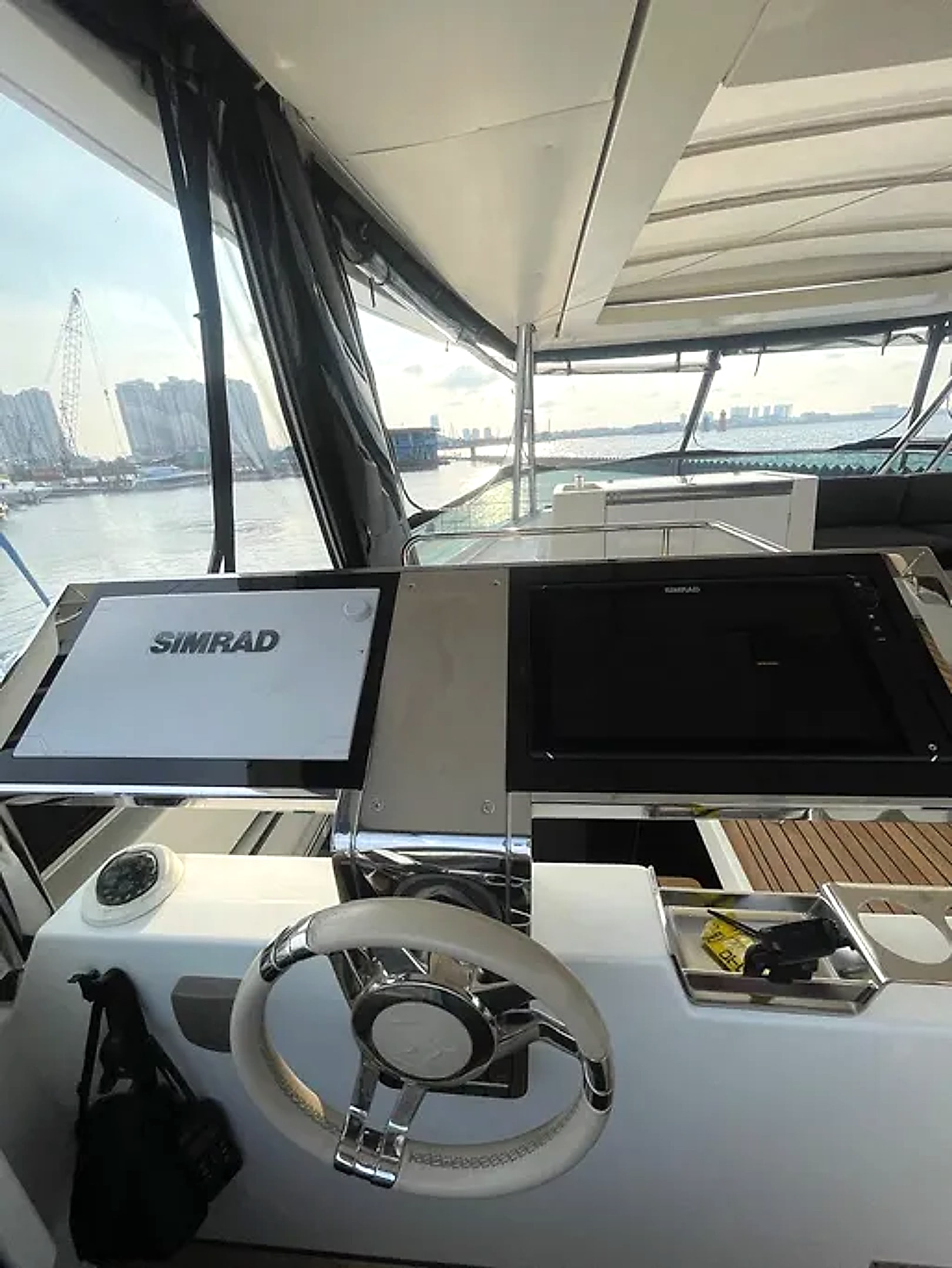 2017 Lagoon 630 My in vendita (photo 27)