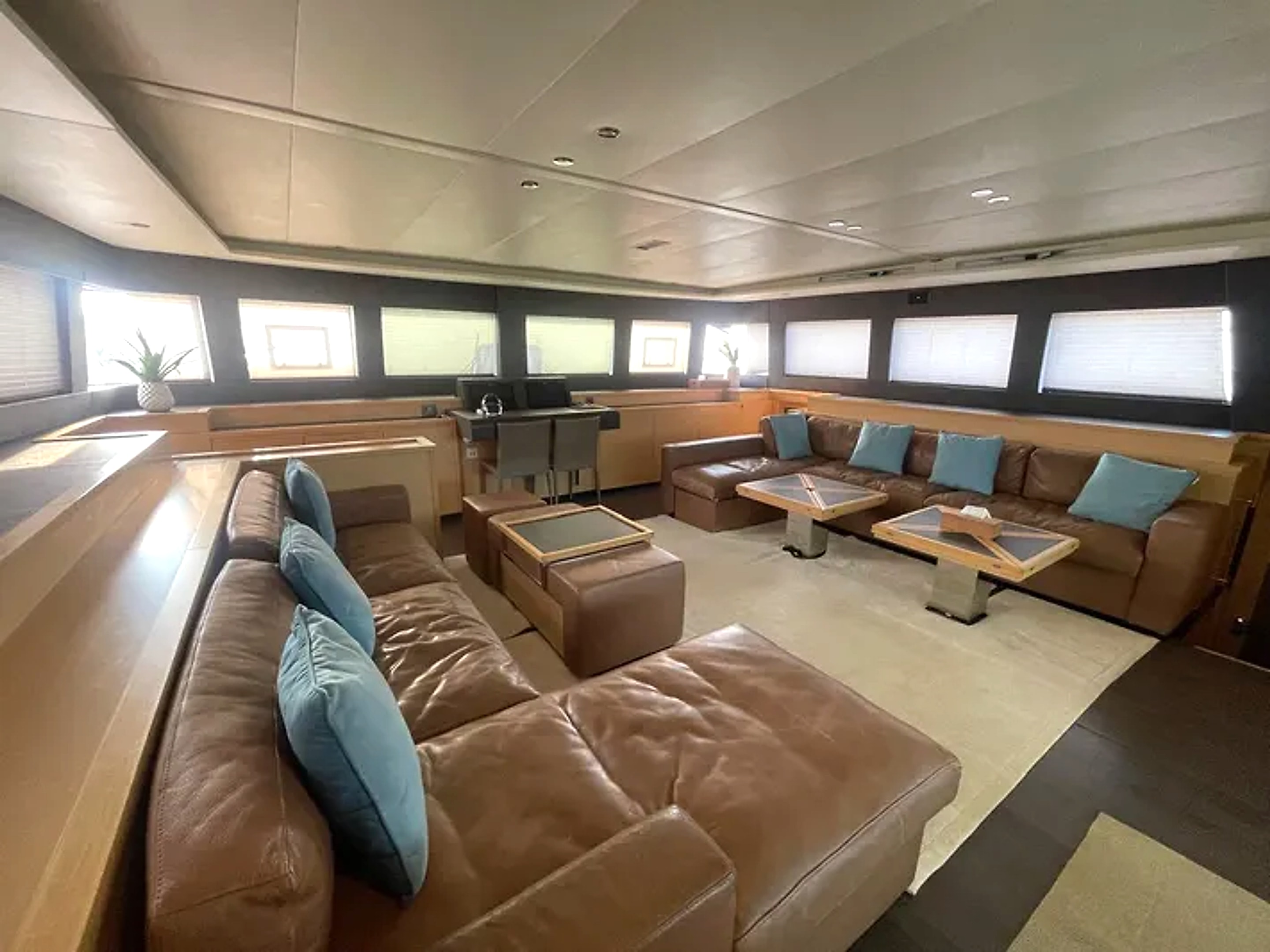 2017 Lagoon 630 My in vendita (photo 32)