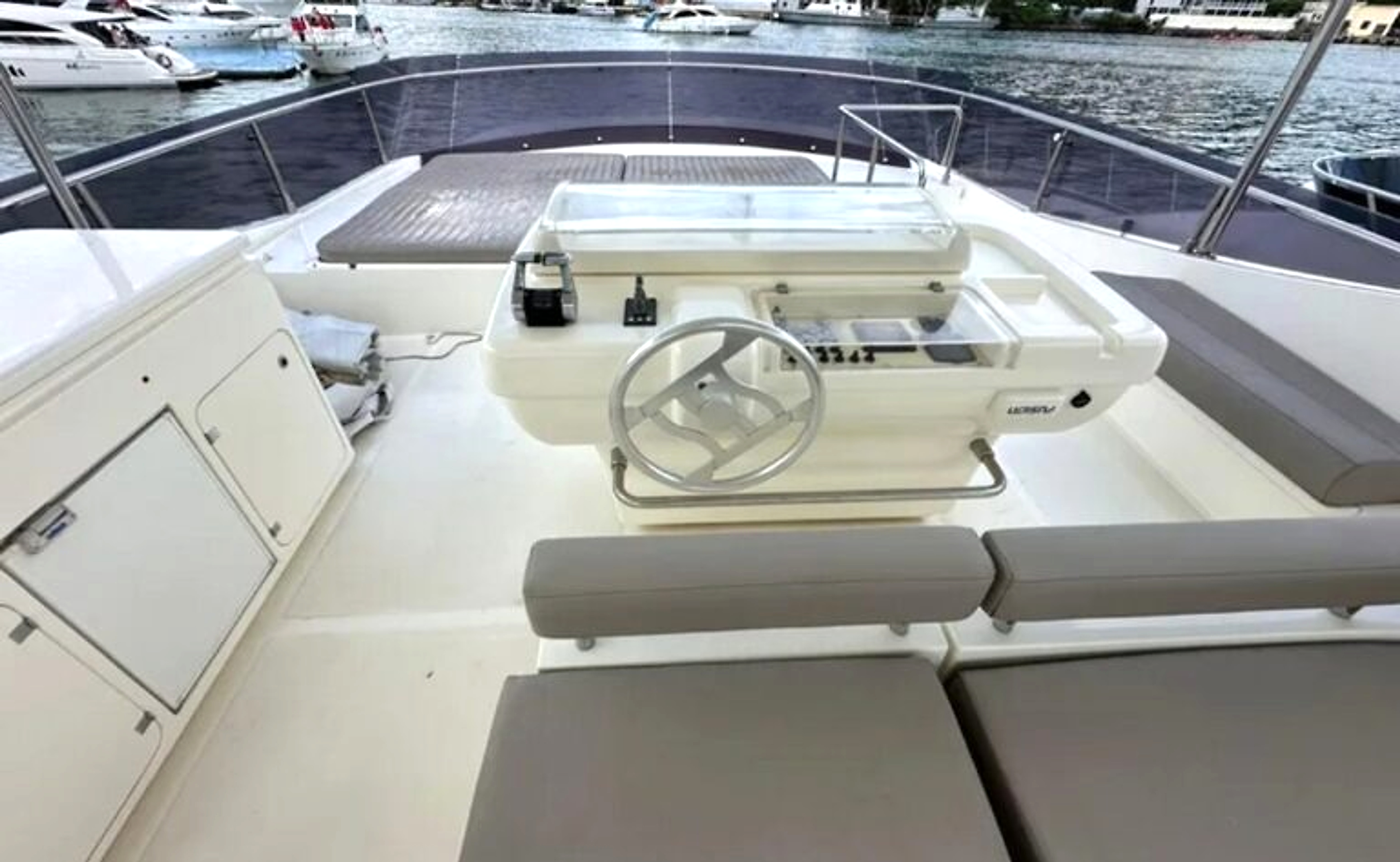 2012 Ferretti 750 zu verkaufen (photo 18)