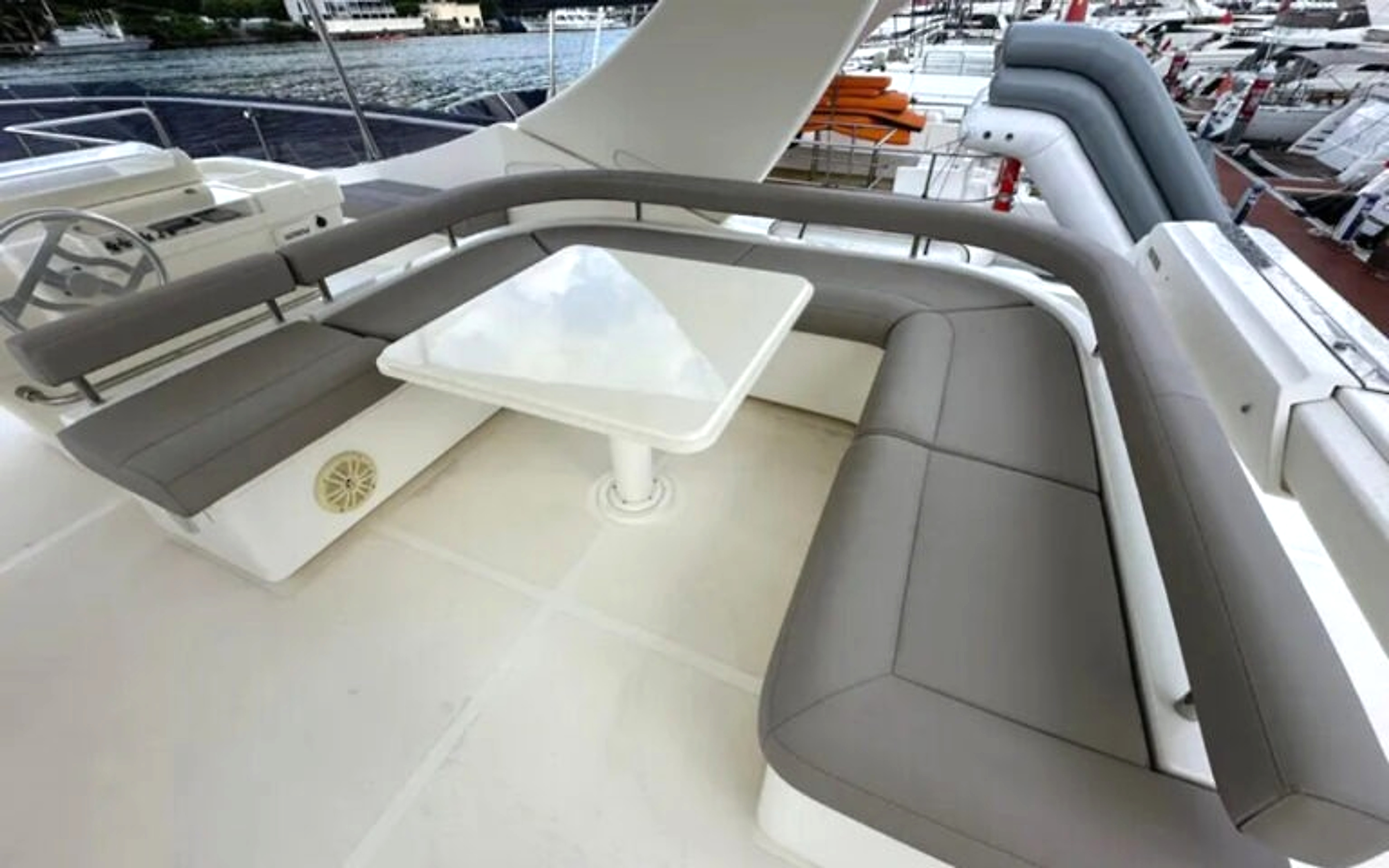 2012 Ferretti 750 zu verkaufen (photo 19)