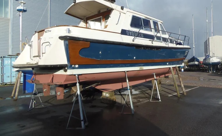 1994 Aquastar Ocean Ranger 38 Aft Cockpit for sale (photo 3)