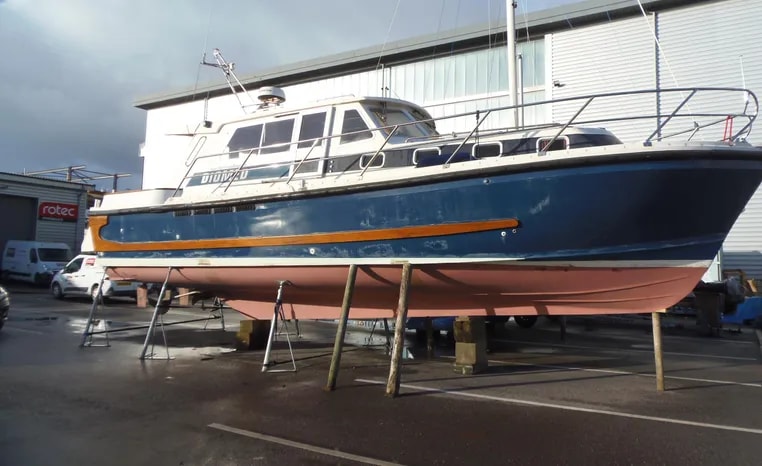 1994 Aquastar Ocean Ranger 38 Aft Cockpit for sale (photo 4)