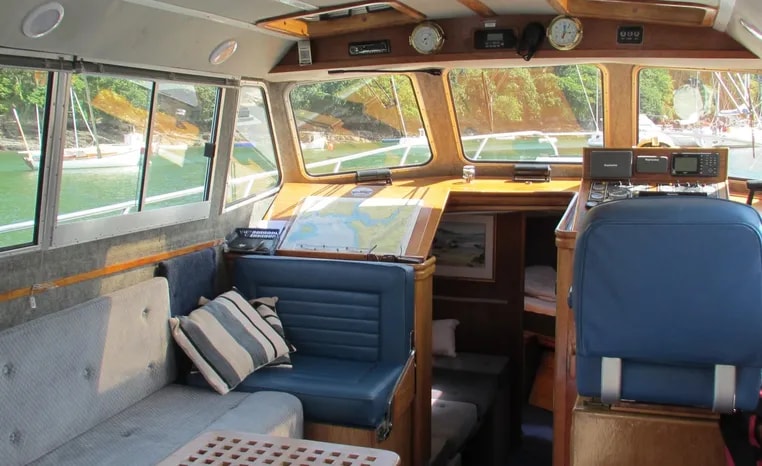 1994 Aquastar Ocean Ranger 38 Aft Cockpit for sale (photo 14)