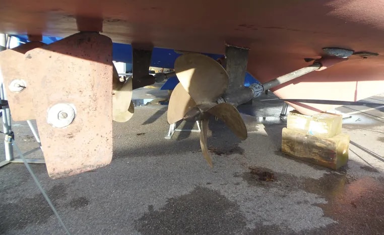1994 Aquastar Ocean Ranger 38 Aft Cockpit for sale (photo 30)