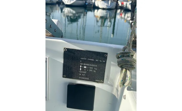 2005 British Hunter Channel 245 te koop (photo 23)