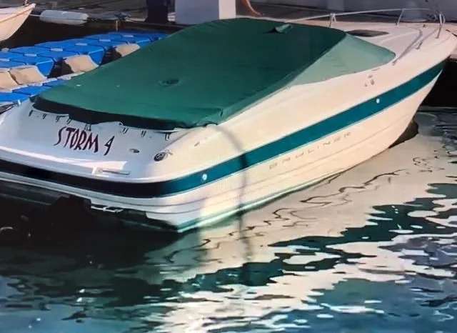 2000 Bayliner 2352 Capri DX/LX zu verkaufen (photo 3)
