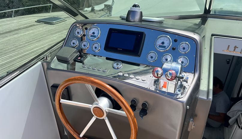 2023 Itama 38 a noleggio (photo 2)