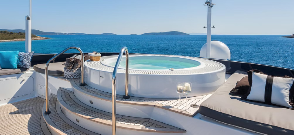 1993 Heesen 40m for charter (photo 2)