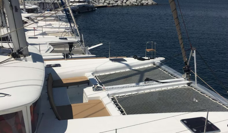2012 Lagoon 450 for charter (photo 2)