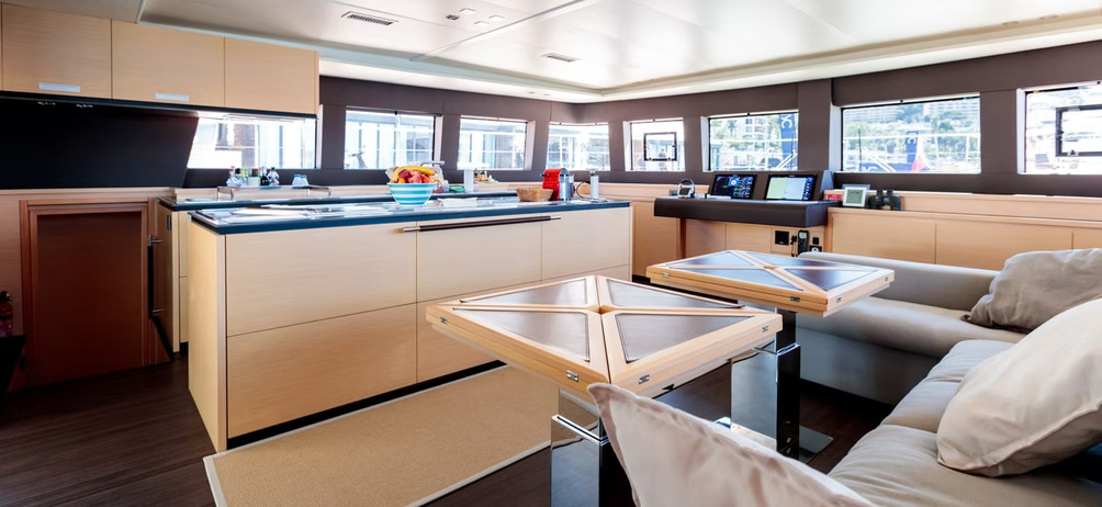 2015 Lagoon 630 for charter (photo 3)