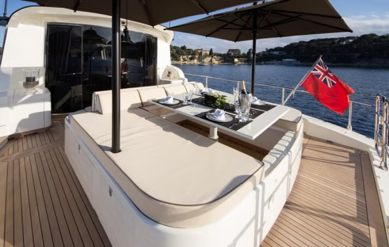 2008 Leopard 27 for charter (photo 2)
