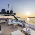 2019 Ferretti 920 for charter (photo 8)