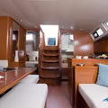 2019 Beneteau Oceanis 45 zu chartern (photo 4)