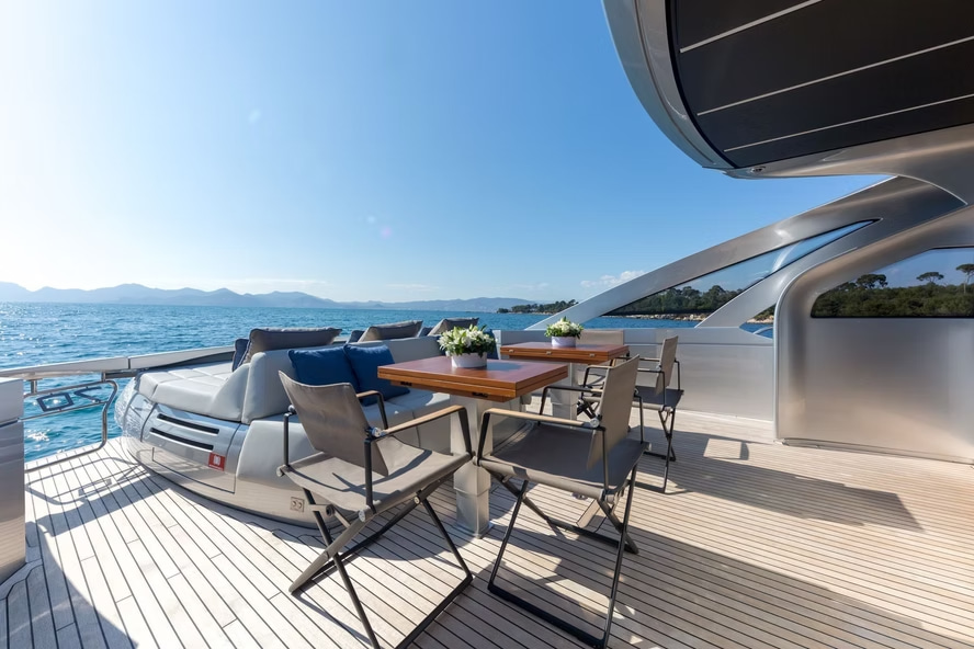 2016 Pershing 70 zu chartern (photo 2)