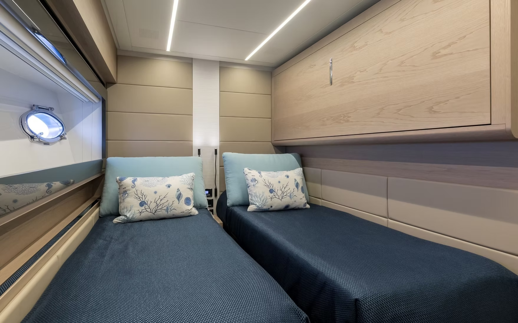 2016 Pershing 70 zu chartern (photo 3)