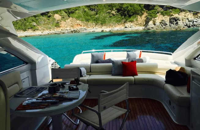 2005 Pershing 56 en alquiler (photo 12)