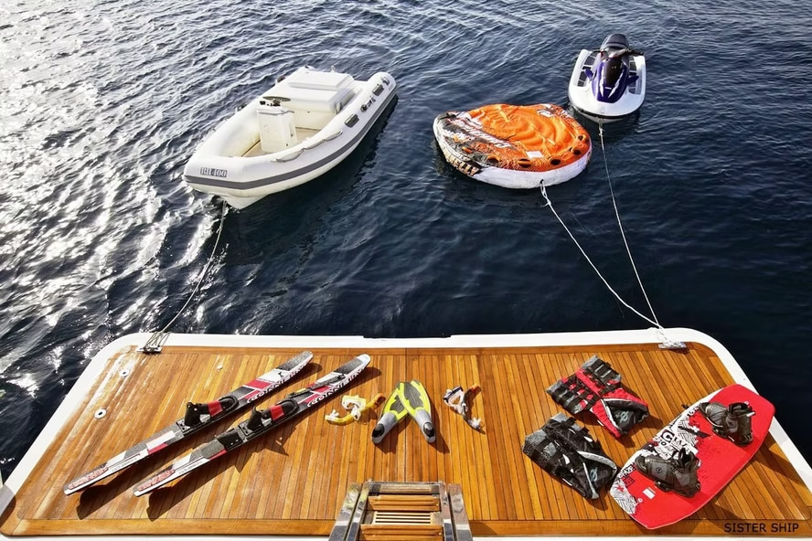 2023 Azimut 100 te huur (photo 9)