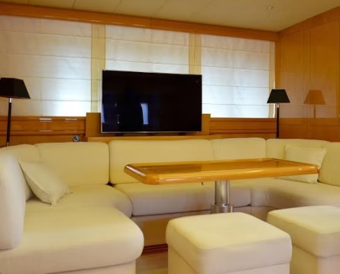 2000 Mangusta 80 for charter (photo 6)