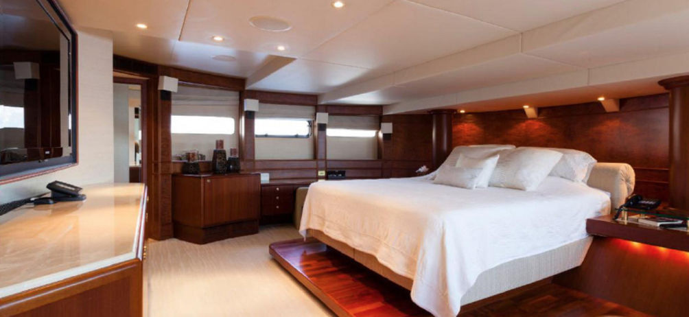 1993 Heesen 40m for charter (photo 10)