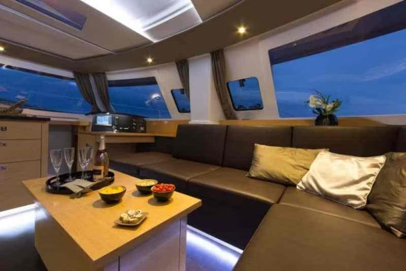 2019 Fountaine Pajot Helia 44 en alquiler (photo 6)