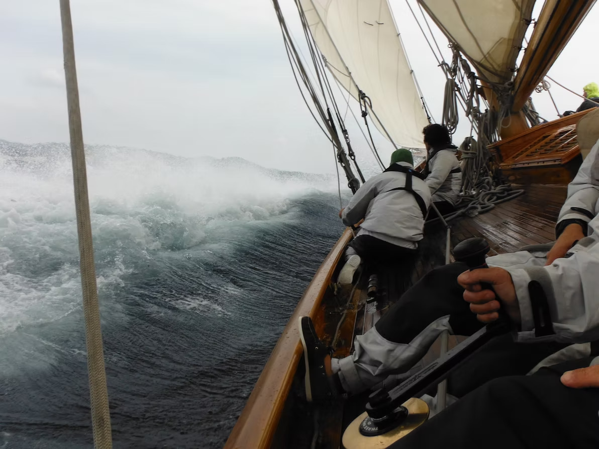 1920 William Fife & Sons Moonbeam III na czarter (photo 10)