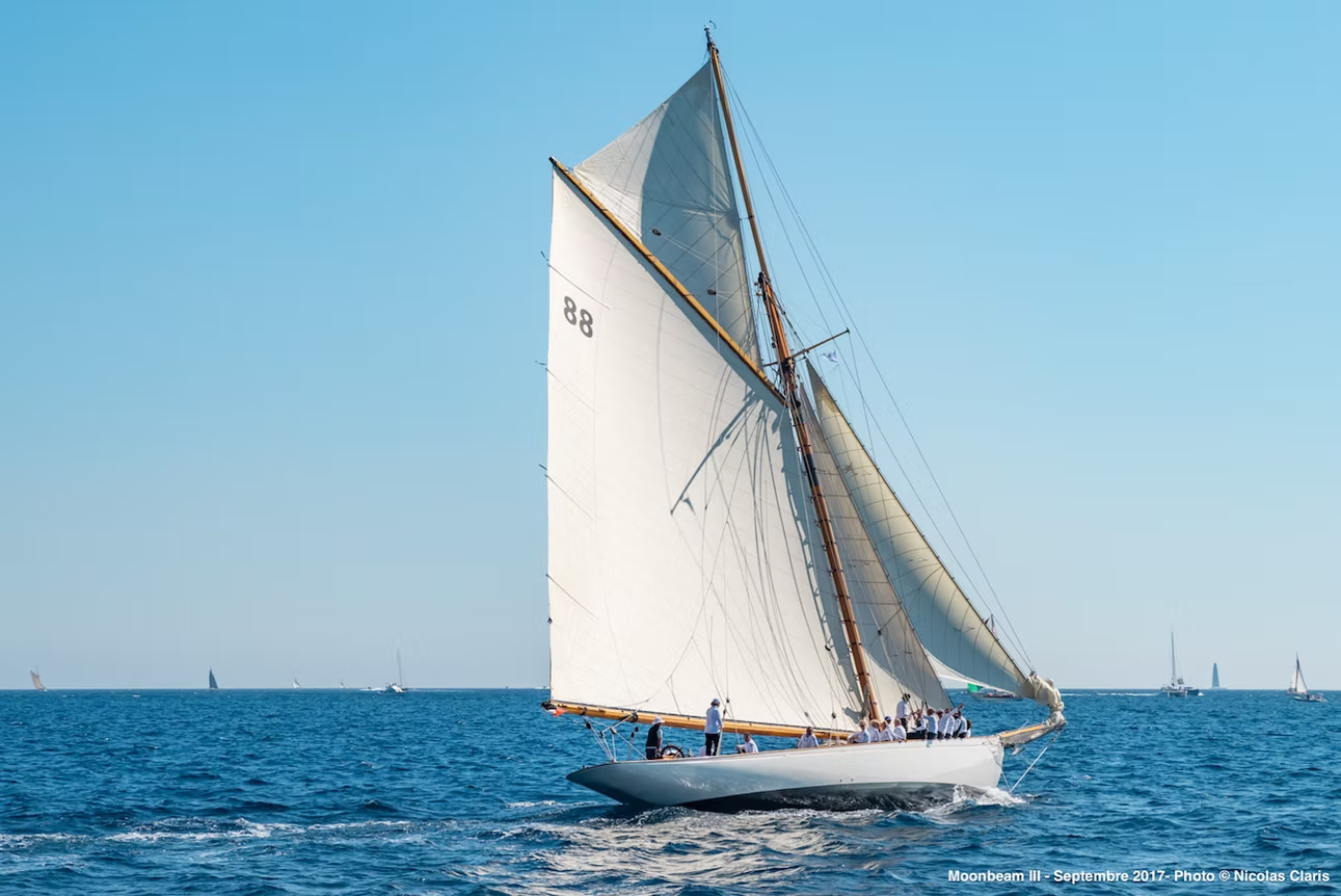 1920 William Fife & Sons Moonbeam III na czarter (photo 14)