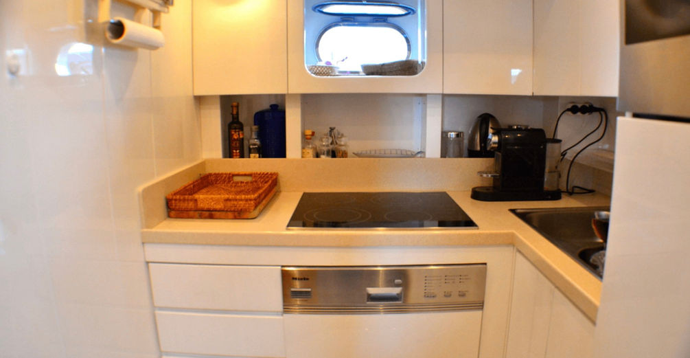 2000 Leopard 23 Sport for charter (photo 7)