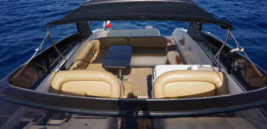 2020 Princess V55 à louer (photo 6)