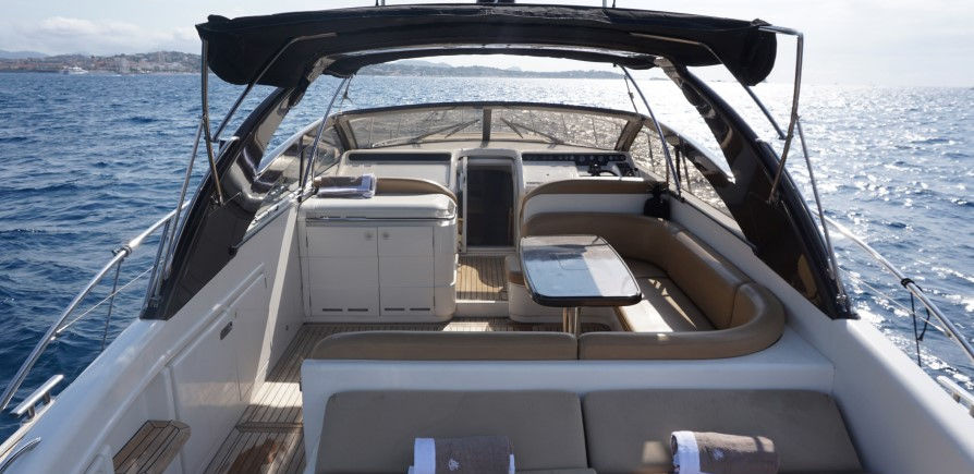 2020 Princess V55 à louer (photo 7)
