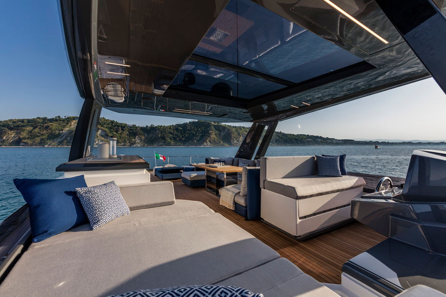 2021 Ferretti 780 te huur (photo 2)