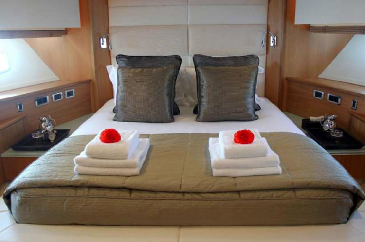 2023 Sunseeker 86 te huur (photo 2)
