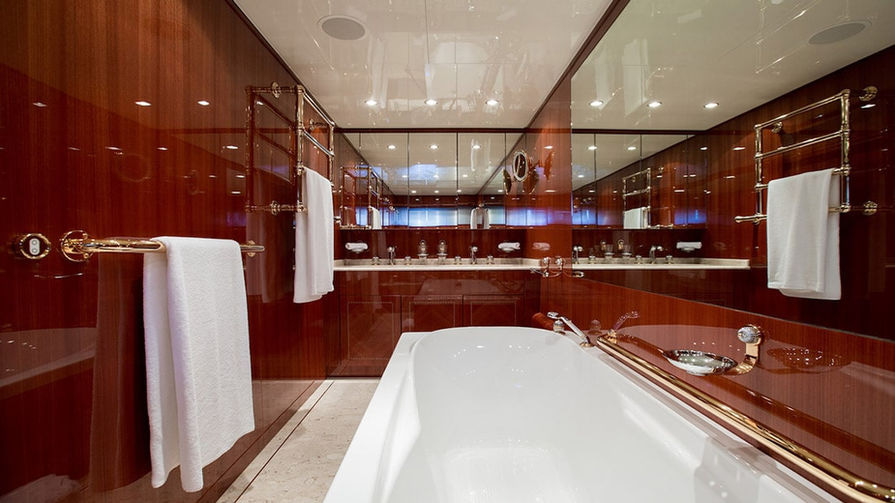 2023 Leopard Sport 34m for charter (photo 2)