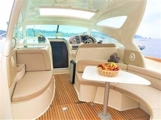 2007 Jeanneau Prestige 34S a noleggio (photo 2)