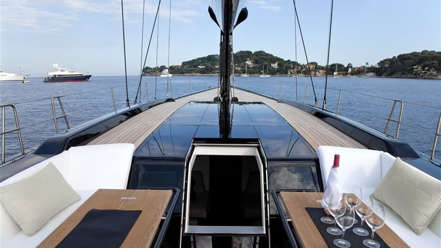 2004 Wally 80 for charter (photo 11)