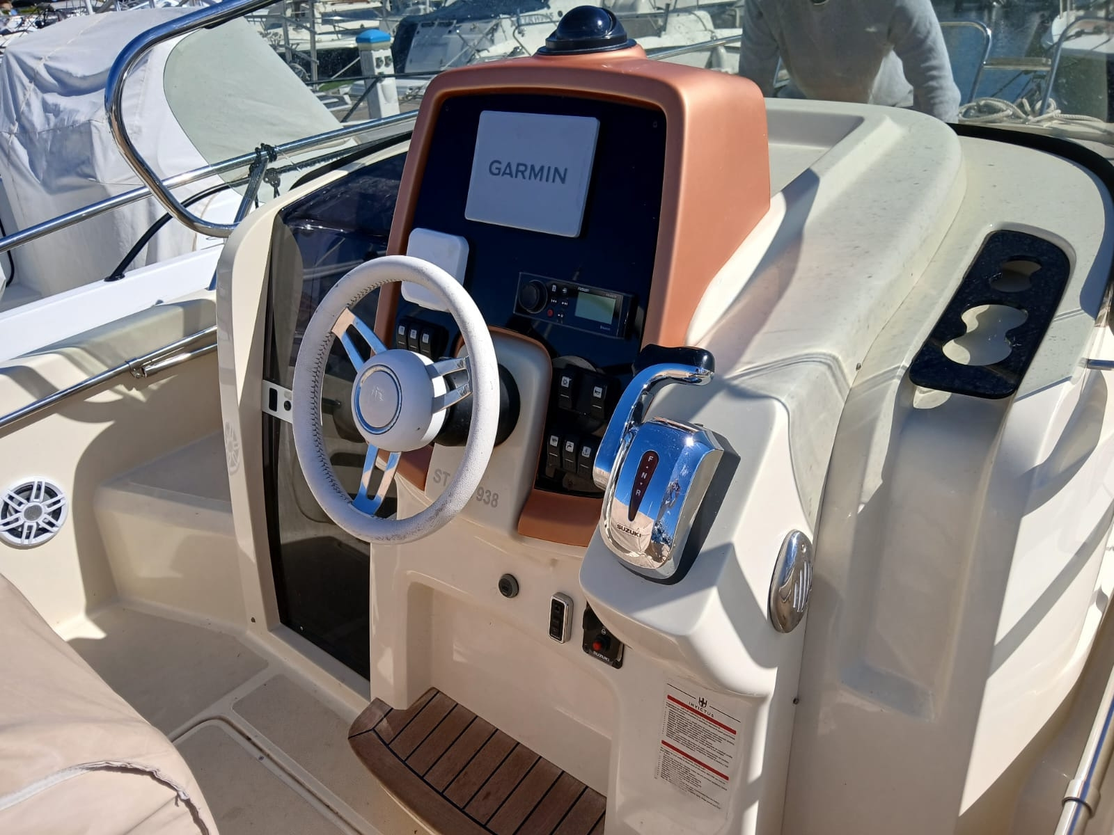 2021 Invictus 240 in vendita (photo 3)