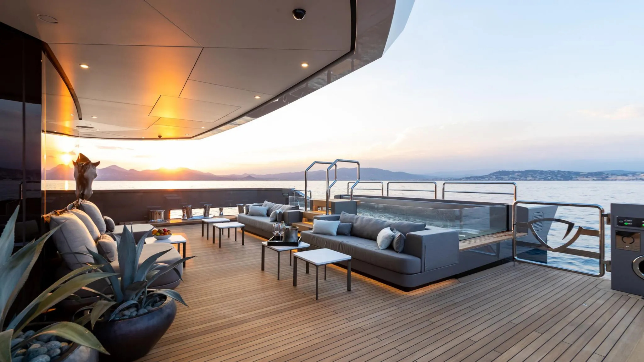2018 Tankoa Yachts Solo te huur (photo 3)