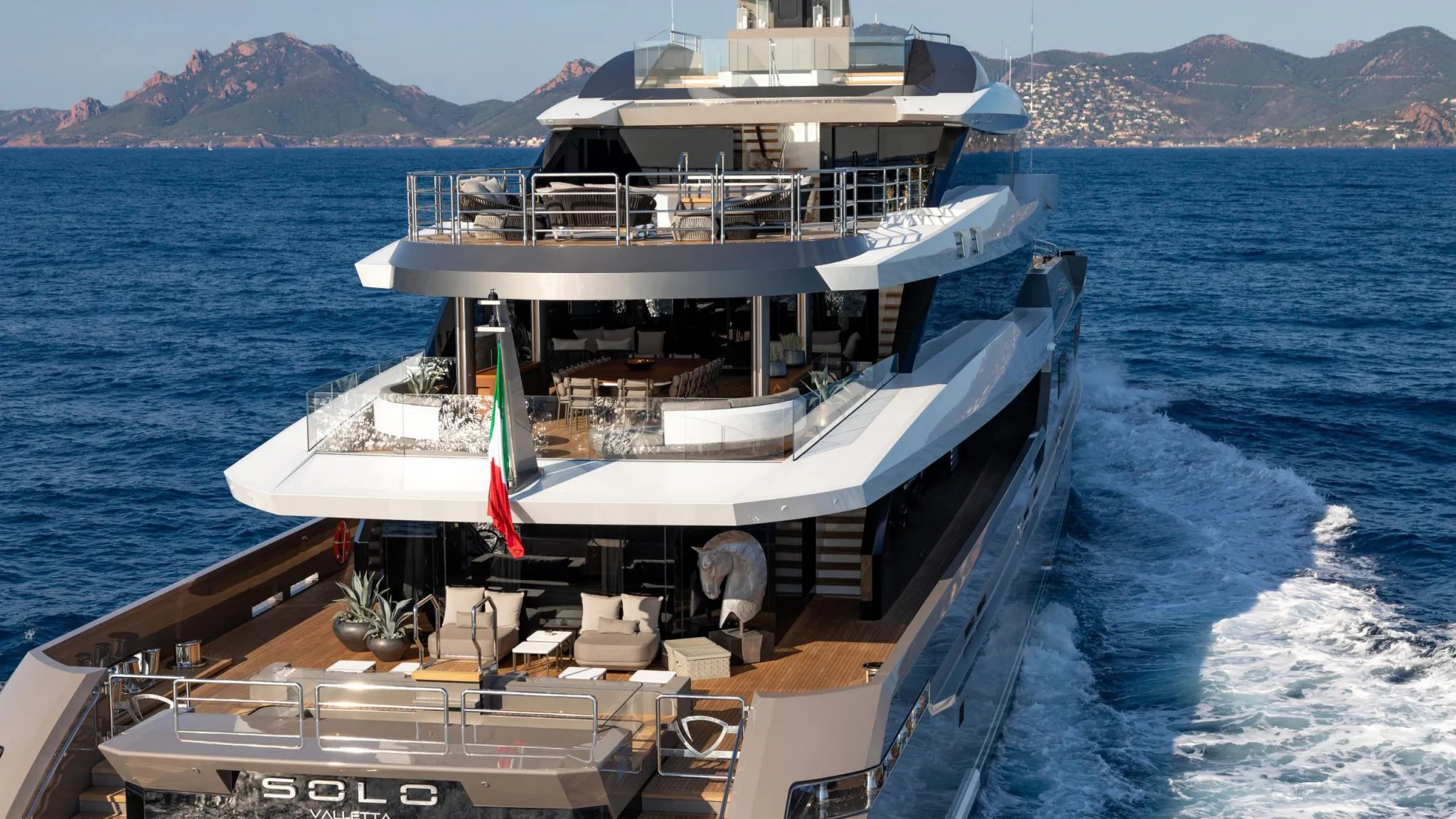2018 Tankoa Yachts Solo te huur (photo 5)