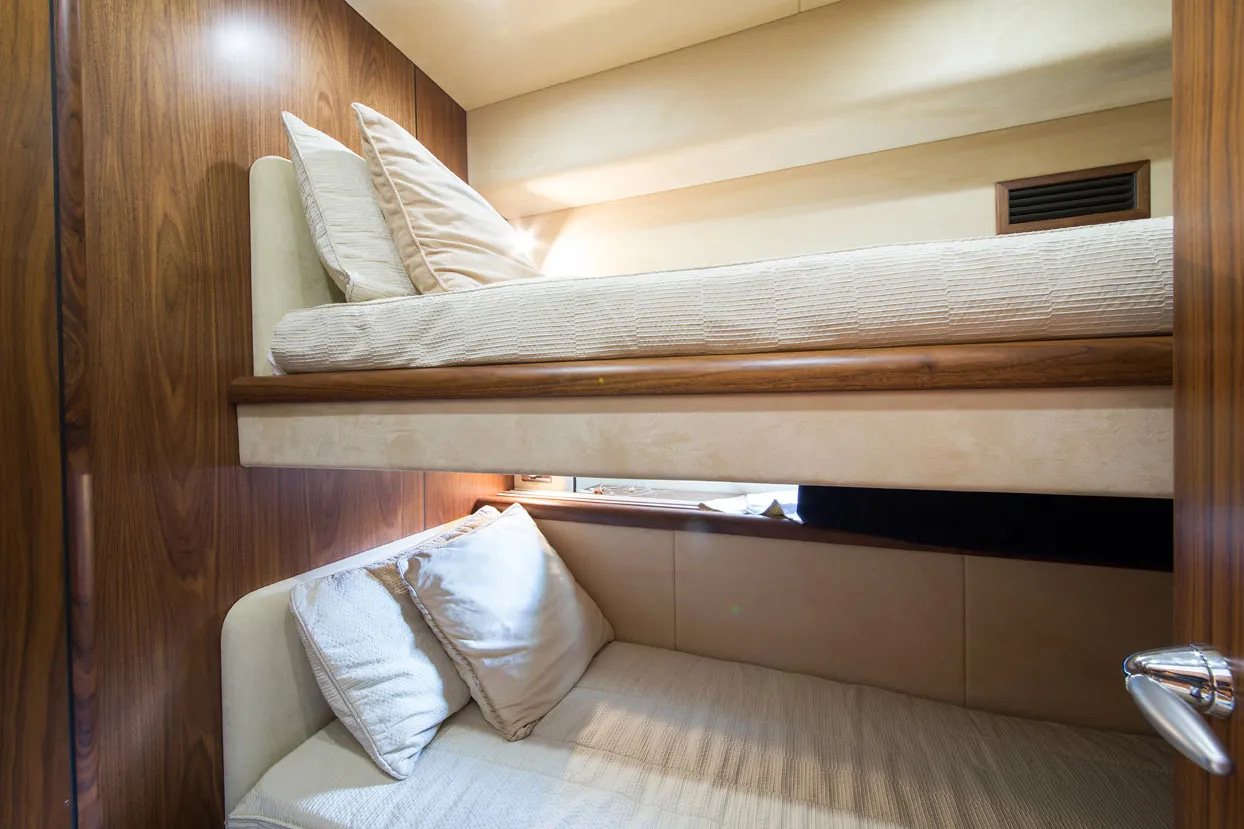 2007 Sunseeker Predator 72 na czarter (photo 10)