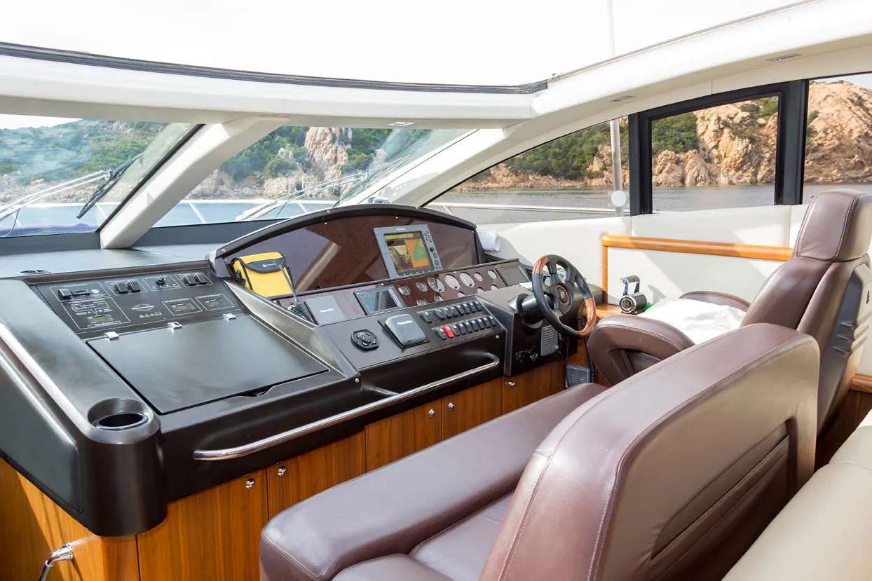 2007 Sunseeker Predator 72 na czarter (photo 12)