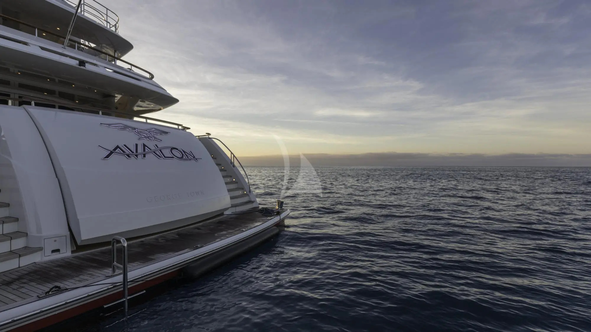 2009 Delta Marine Avalon for charter (photo 2)