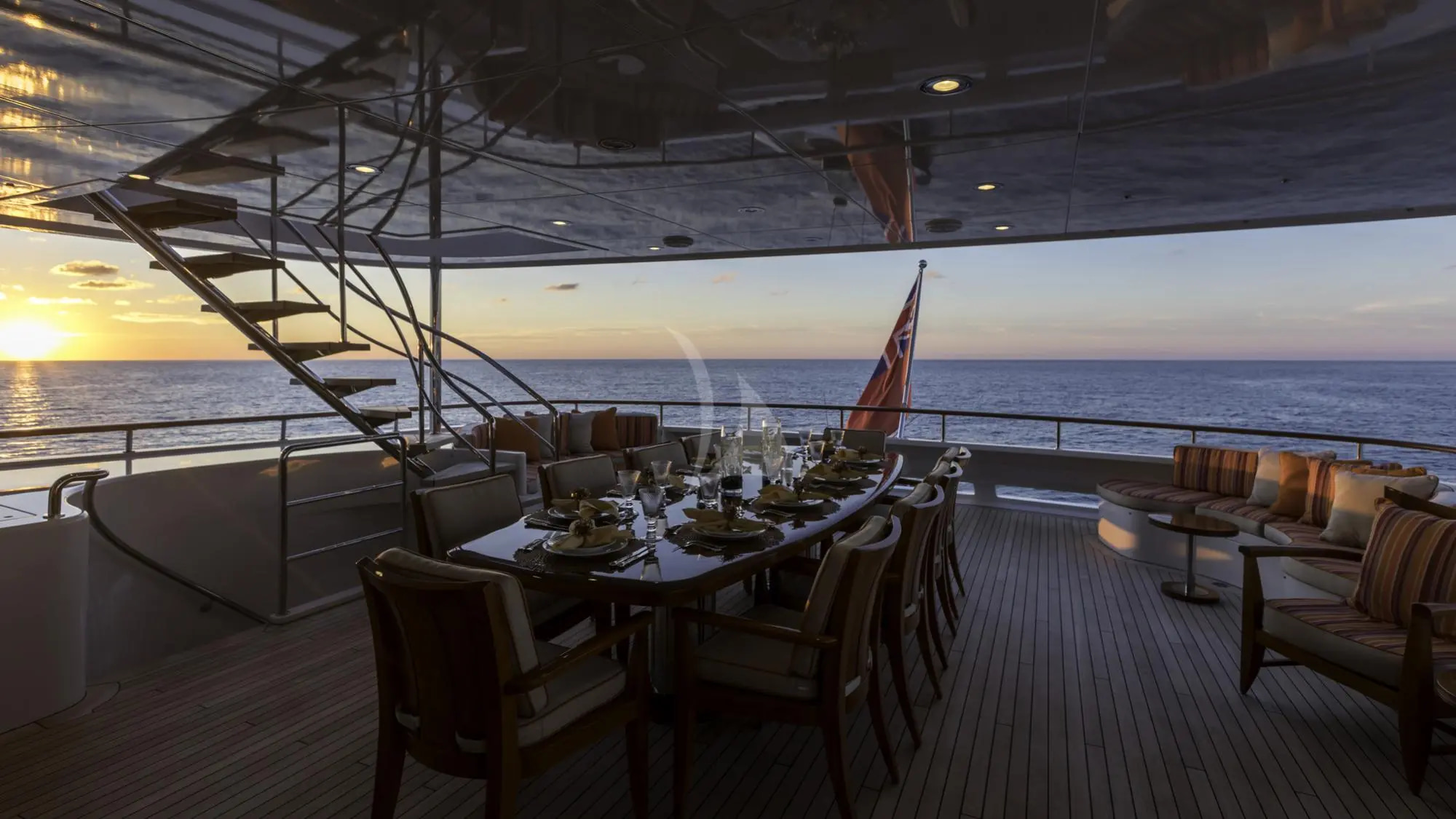 2009 Delta Marine Avalon for charter (photo 7)