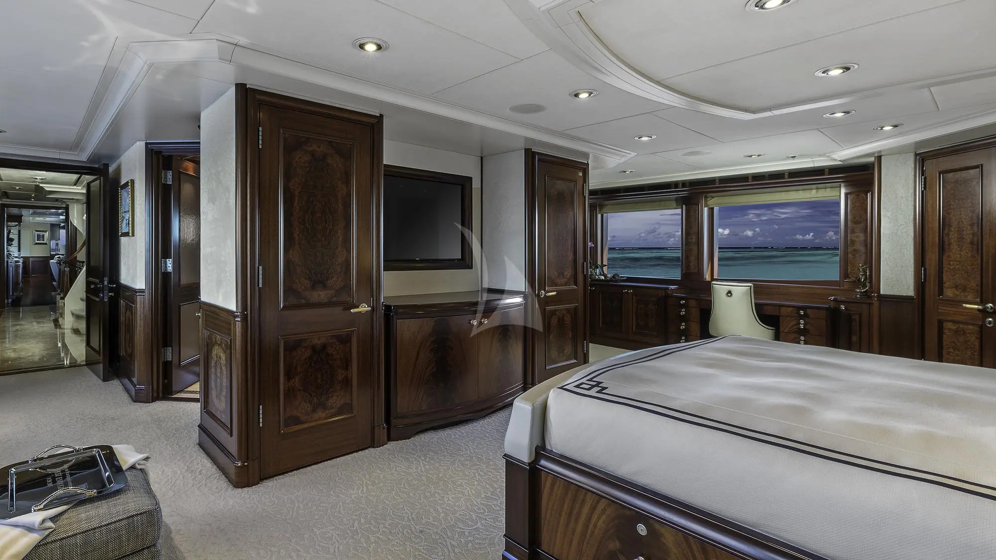 2009 Delta Marine Avalon for charter (photo 13)