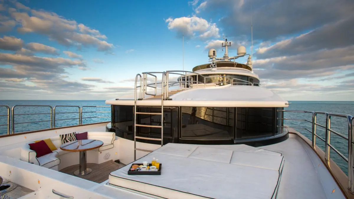 2013 Benetti Vision 145' à louer (photo 5)