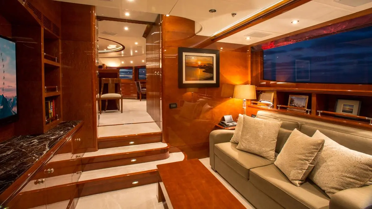 2013 Benetti Vision 145' à louer (photo 11)
